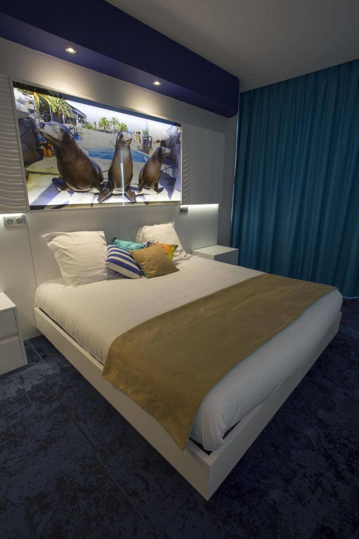 Marineland Hotel
